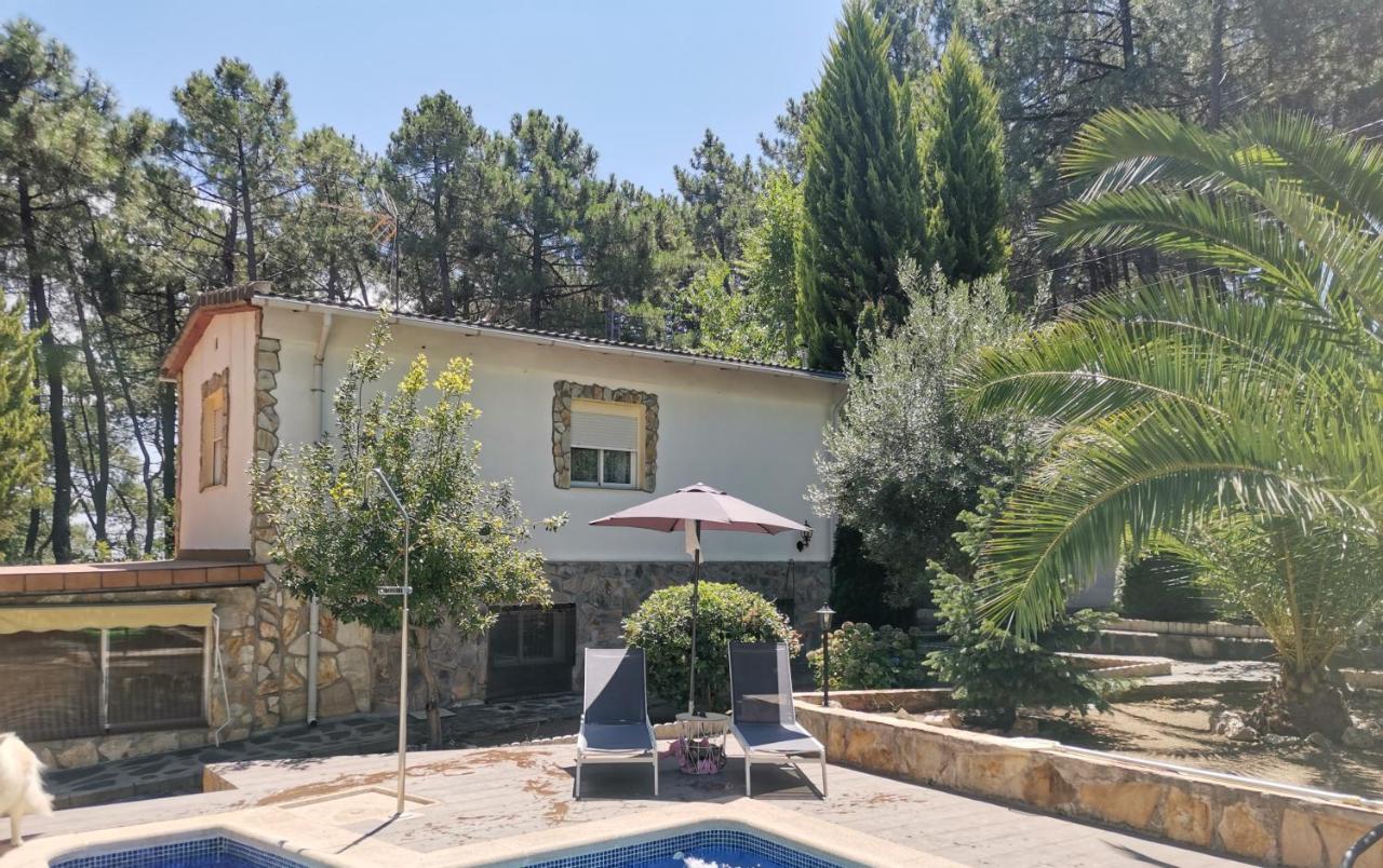 Bonita Casa En El Bosque - El Tiemblo Villa Екстериор снимка